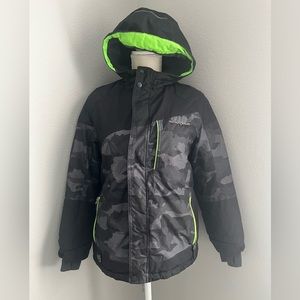 Boys zero exposure ski jacket size 10/12